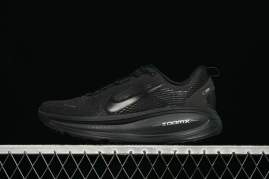 Picture of Nike Vomero 18 _SKUfw20771943875844024fw